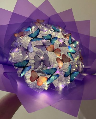 دسته گل پروانه ای چراغ دار شماره 01