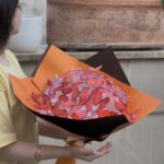 دسته گل پروانه نارنجی