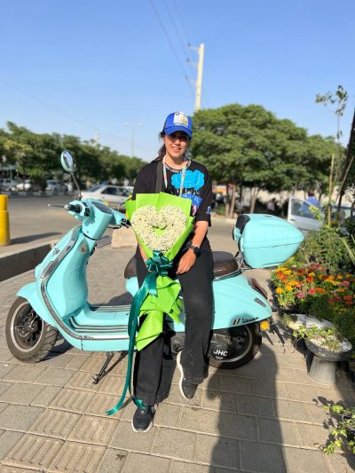 دسته گل ژیپسوفیلا سفید سبز