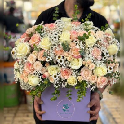 دسته گل مینیمال - گل مینیمال طبیعی - باکس گل - باکس گل هدیه - باکس گل جدید - باکس گل مینیمال - قیمت باکس گل ارزان - باکس گل طبیعی
