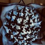 دسته گل پروانه ای مشکی