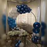 بادکنک آرایی سفید آبی